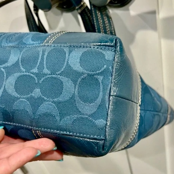 Coach Blue Shoulder Tote Bag - Picture 5 of 9